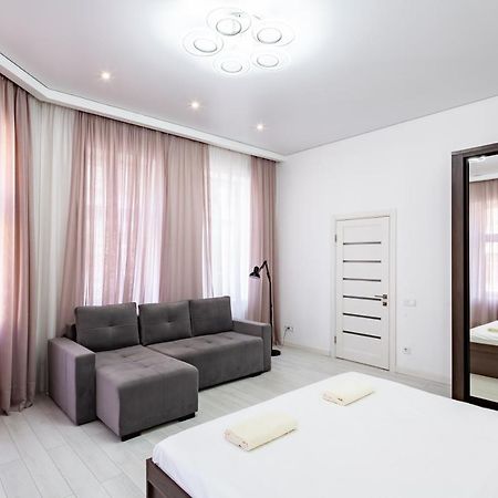 Romari Апартаменти Куліша 41 Lviv Extérieur photo
