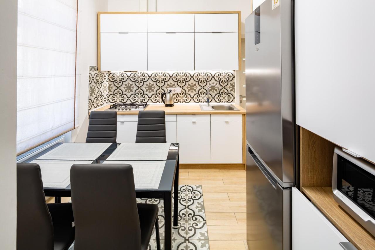 Romari Апартаменти Куліша 41 Lviv Extérieur photo