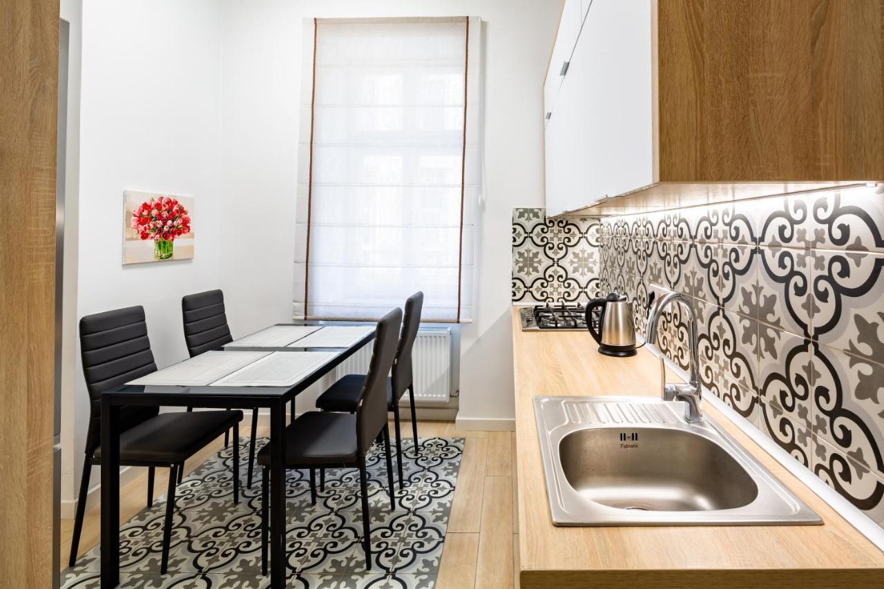 Romari Апартаменти Куліша 41 Lviv Extérieur photo
